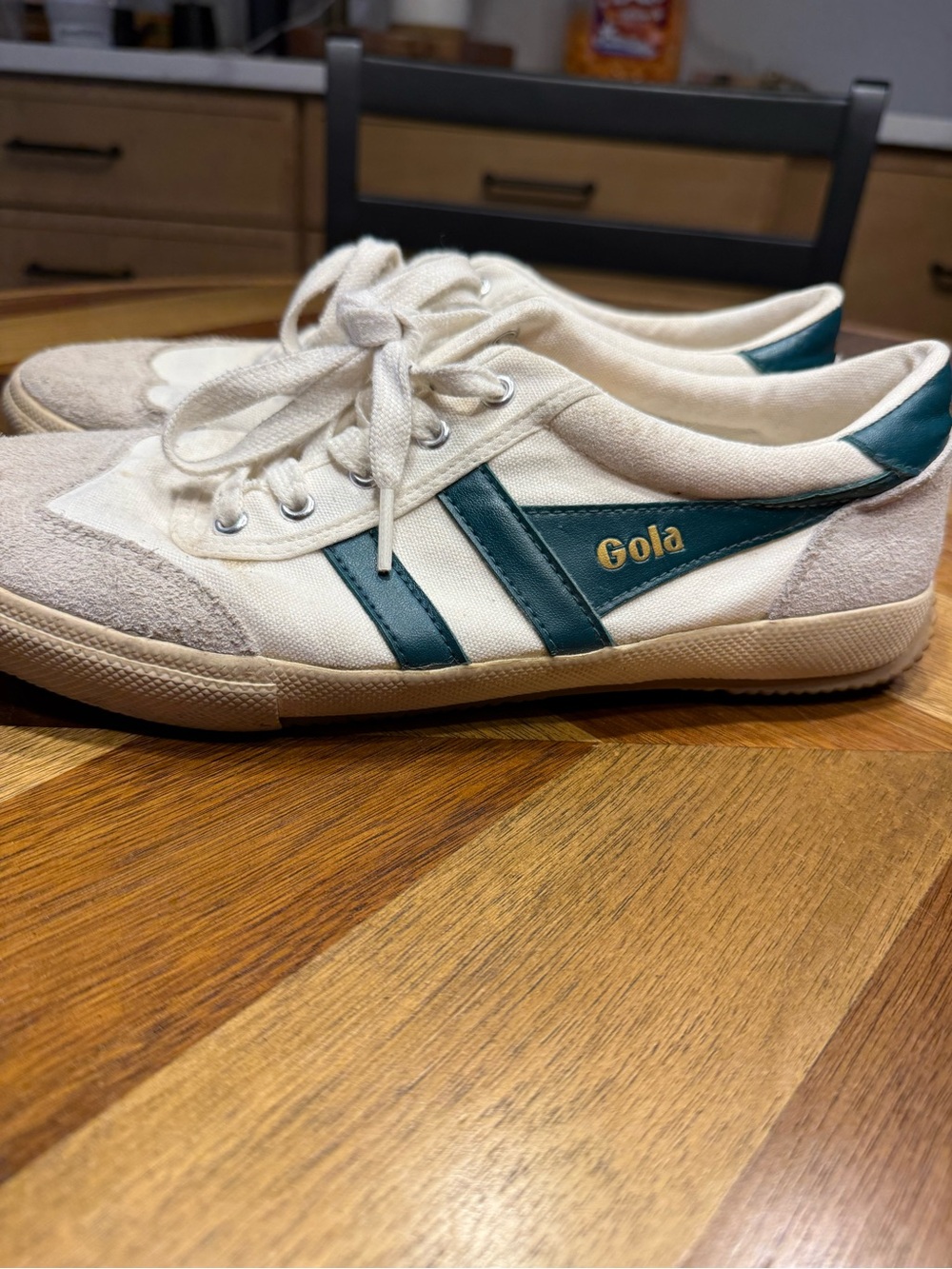 Gola Classics Badminton Plimsoll Sneaker women’s size 9 preowned